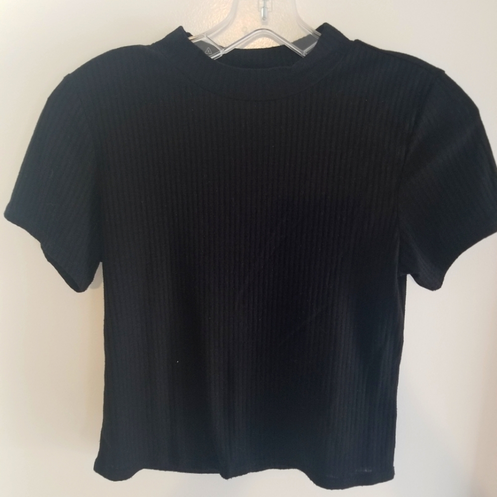 Black short shirt